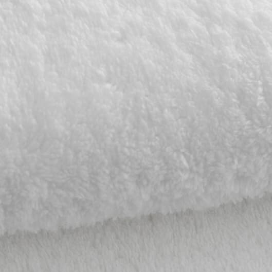 Silk press package at 3D Beauty By Devan LLC in Los Angeles, CA